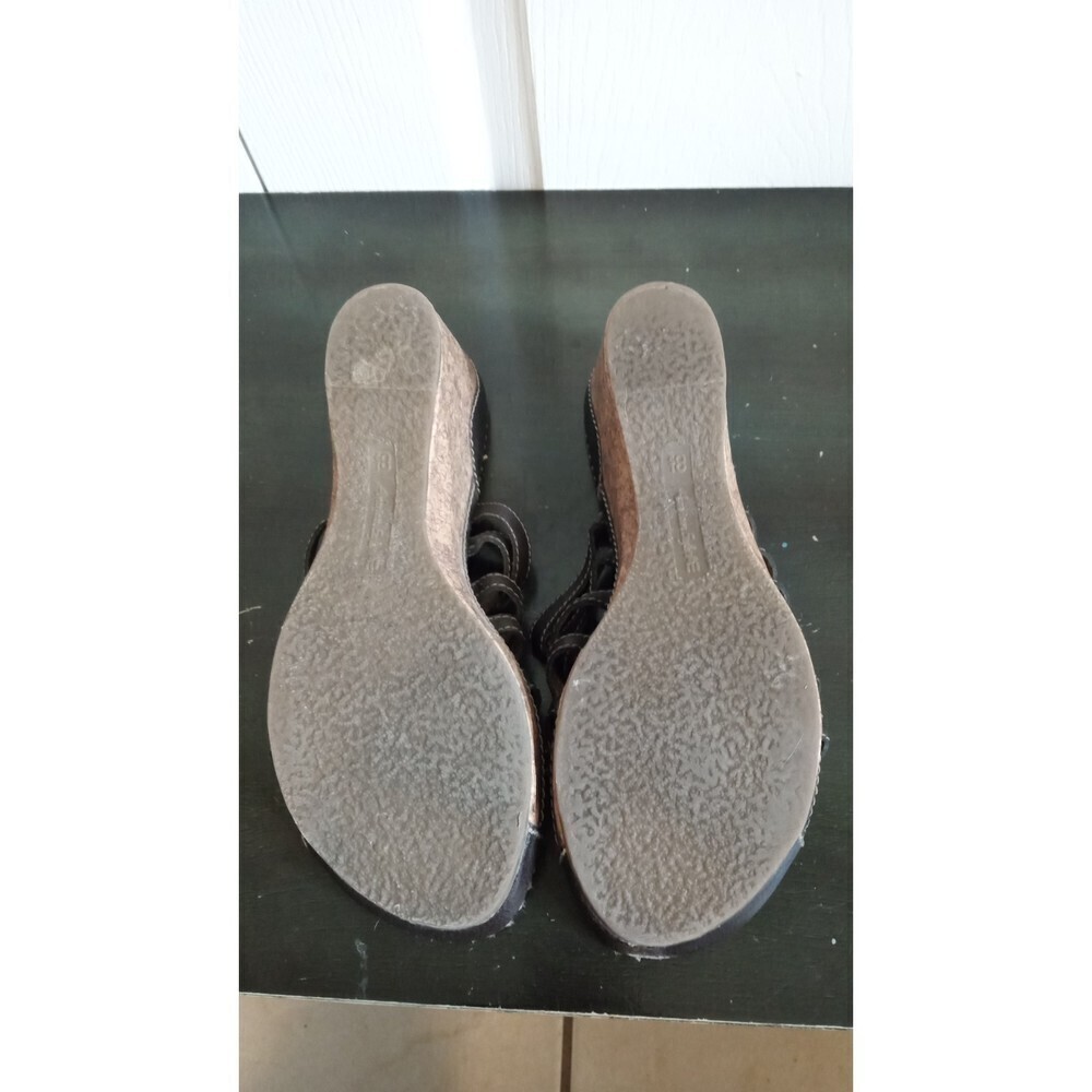 American Eagle brown Leather like wedge sandals - Picture 5 of 7